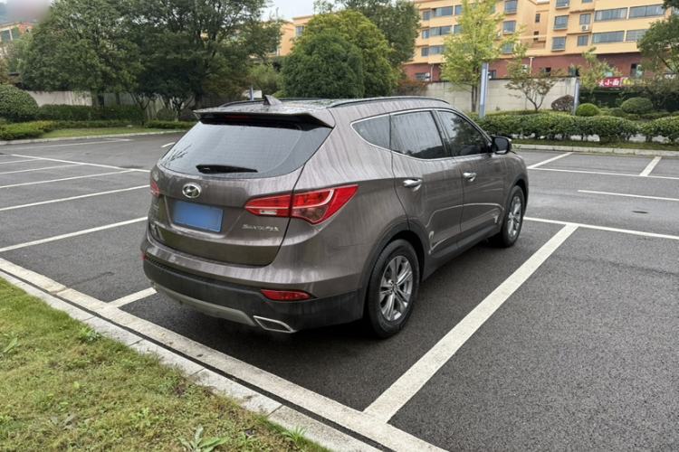 Used Hyundai Santa Fe 2015 2.0T Automatic Two-Wheel Drive Smart Version 5 Seats Exterior 7