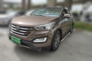 Used Hyundai Santa Fe 2015 2.4L Automatic Two-Wheel Drive Smart Version 5 Seats