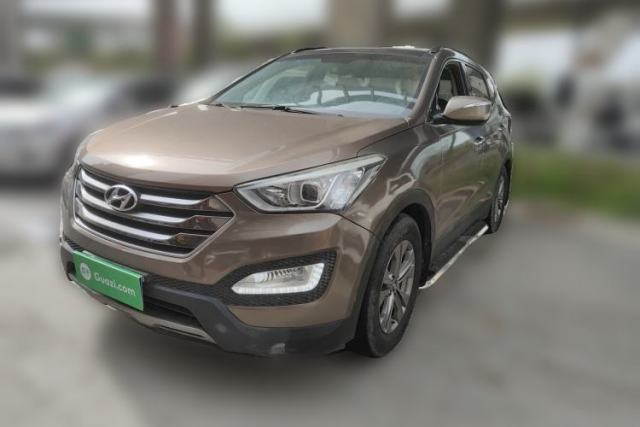 Used Hyundai Santa Fe 2015 2.4L Automatic Two-Wheel Drive Smart Version 5 Seats