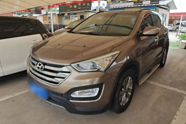 Ojetý Hyundai Santa Fe 2015 2.0T Automatic All-Wheel Drive Smart Version 5 Seats