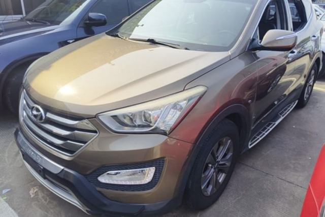 Used Hyundai Santa Fe 2015 2.0T Automatic 4x4 Smart 7-Seater