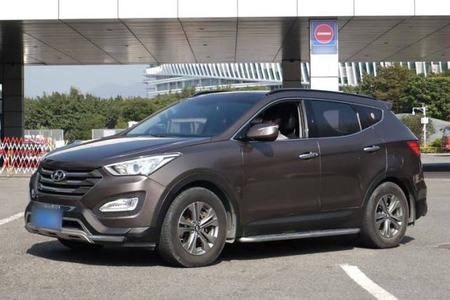Gebrauchter Hyundai Santa Fe 2015 2.0T Automatic Two-Wheel Drive Smart Version 5 Seats