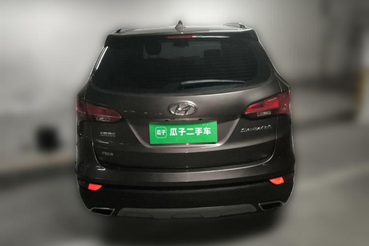 Used Hyundai Santa Fe 2015 2.0T Automatic Two-Wheel Drive Smart Version 5 Seats Rear