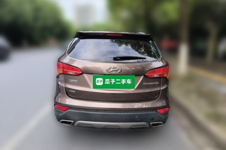 Used Hyundai Santa Fe 2015 2.0T Automatic Two-Wheel Drive Smart Version 5 Seats Rear