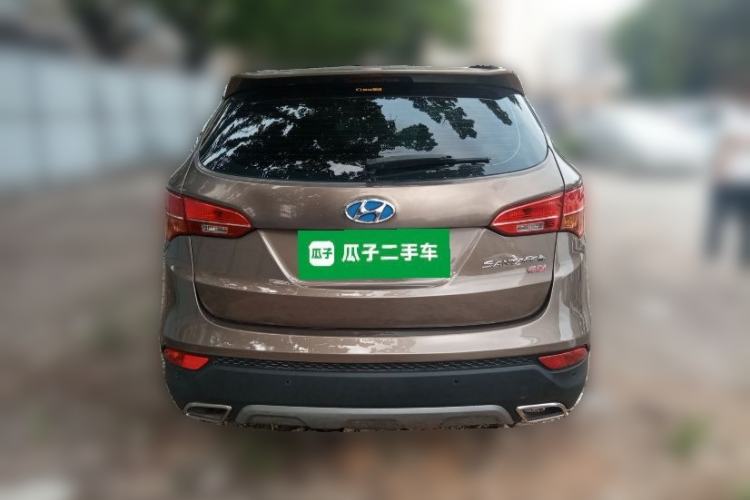 Used Hyundai Santa Fe 2015 2.4L Automatic Two-Wheel Drive Comfort Edition 5 Seats Rear