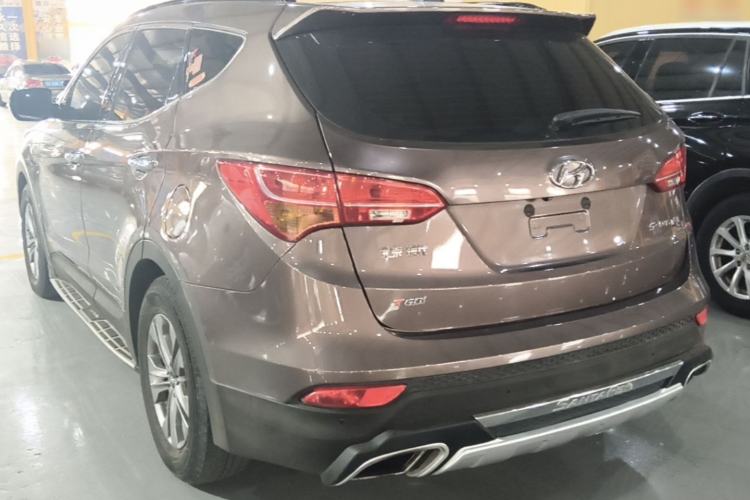 Used Hyundai Santa Fe 2015 2.0T Automatic Two-Wheel Drive Smart Version 5 Seats Rear Left 45 Deg