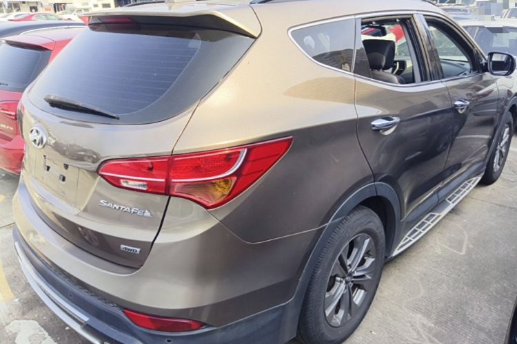 Used Hyundai Santa Fe 2015 2.0T Automatic 4x4 Smart 7-Seater Rear Right 45 Deg
