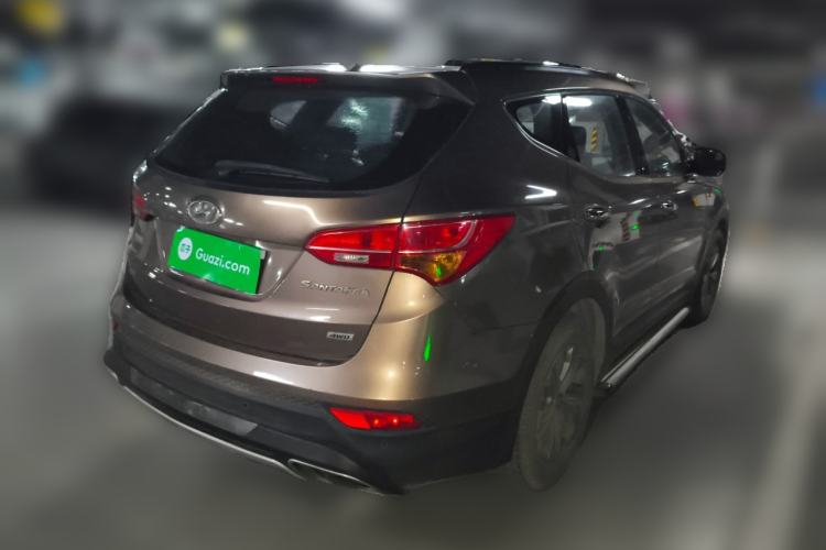 Used Hyundai Santa Fe 2015 2.0T Automatic All-Wheel Drive Smart Version 5 Seats Rear Right 45 Deg