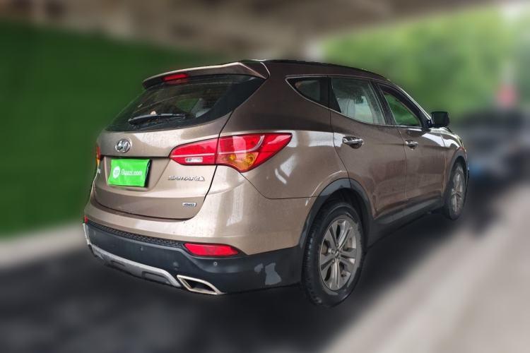 Used Hyundai Santa Fe 2015 2.4L Automatic All-Wheel Drive Smart Version 5 Seats Rear Right 45 Deg