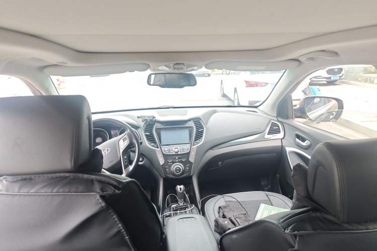 Used Hyundai Santa Fe 2015 2.0T Automatic All-Wheel Drive Smart Version 5 Seats Headliner
