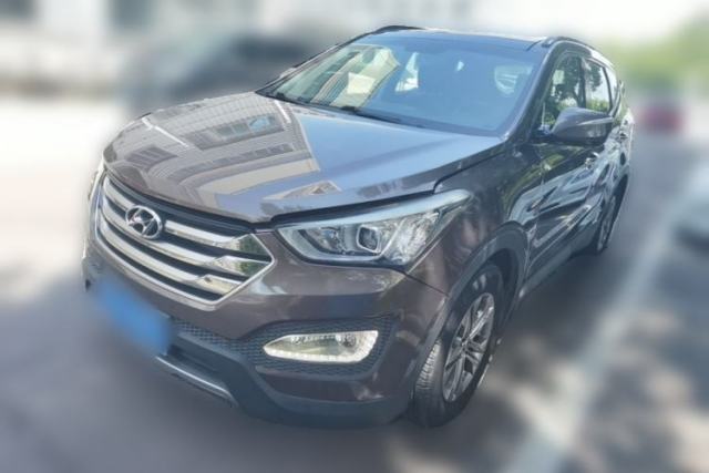 Używany Hyundai Santa Fe 2015 2.0T Automatic Two-Wheel Drive Smart Version 5 Seats
