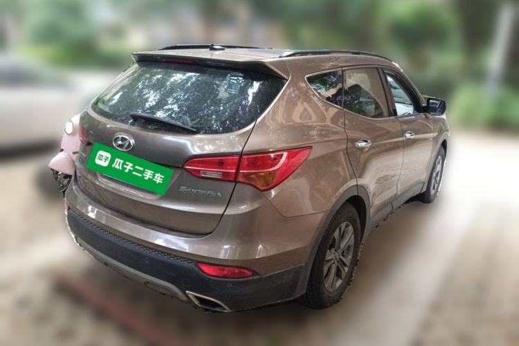 Used Hyundai Santa Fe 2015 2.4L Automatic Two-Wheel Drive Smart Version 5 Seats Rear Right 45 Deg