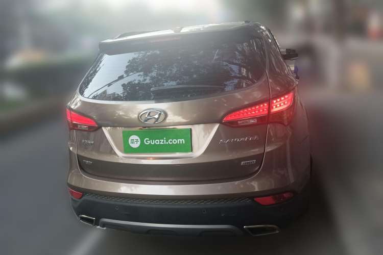 Used Hyundai Santa Fe 2015 2.0T Automatic 4x4 Top-Grade 7-Seater Rear
