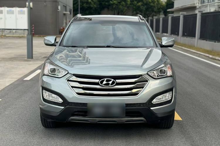 Used Hyundai Santa Fe 2015 2.4L Automatic Two-Wheel Drive Smart Version 5 Seats Exterior 1