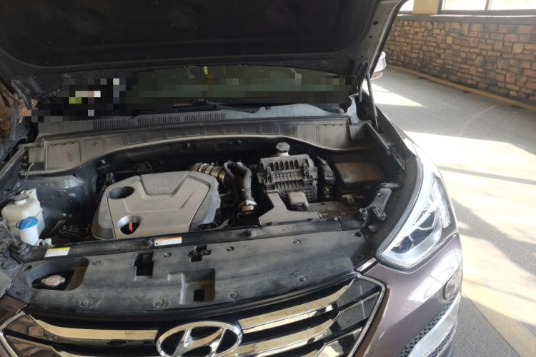 Used Hyundai Santa Fe 2015 2.0T Automatic 4x4 Top-Grade 7-Seater Engine Bay Left