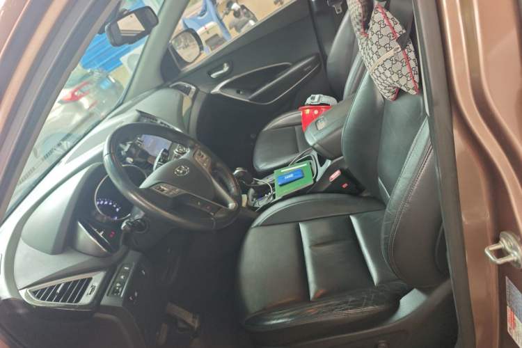 Used Hyundai Santa Fe 2015 2.0T Automatic 4x4 Smart 7-Seater Left Front Seat