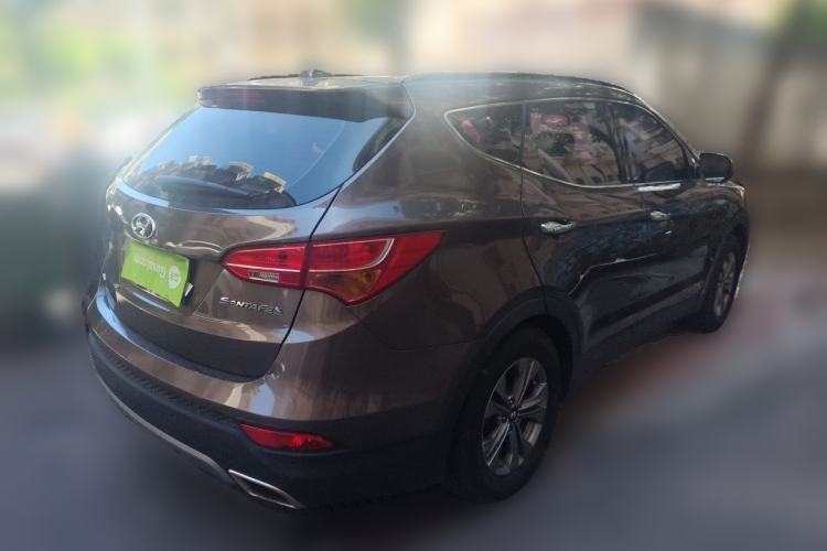 Used Hyundai Santa Fe 2015 2.0T Automatic Two-Wheel Drive Smart Version 5 Seats Rear Right 45 Deg