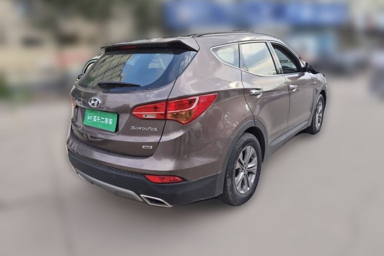 Used Hyundai Santa Fe 2015 2.0T Automatic All-Wheel Drive Smart Version 5 Seats Rear Right 45 Deg