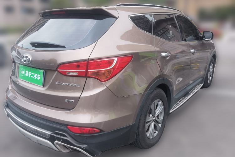 Used Hyundai Santa Fe 2015 2.0T Automatic 4x4 Smart 7-Seater Rear Right 45 Deg