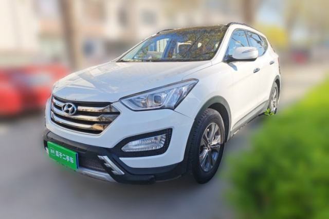 Used Hyundai Santa Fe 2015 2.0T Automatic Two-Wheel Drive Smart Version 5 Seats
