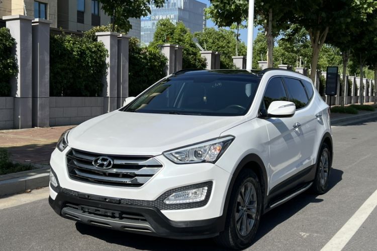Used Hyundai Santa Fe 2015 2.0T Automatic 4x4 Smart 7-Seater Guazi used car, China used car export, Used car for sale, Used  cars, Cheapest cars for sale