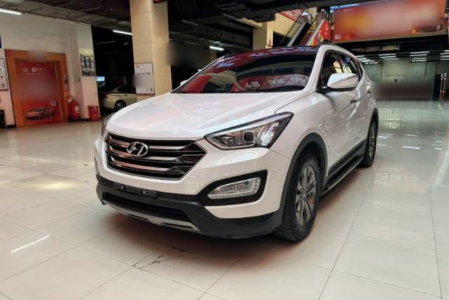 Used Hyundai Santa Fe 2015 2.0T Automatic 4x4 Smart 7-Seater
