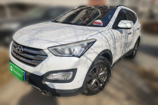 Used Hyundai Santa Fe 2015 2.0T Automatic Two-Wheel Drive Smart Version 5 Seats