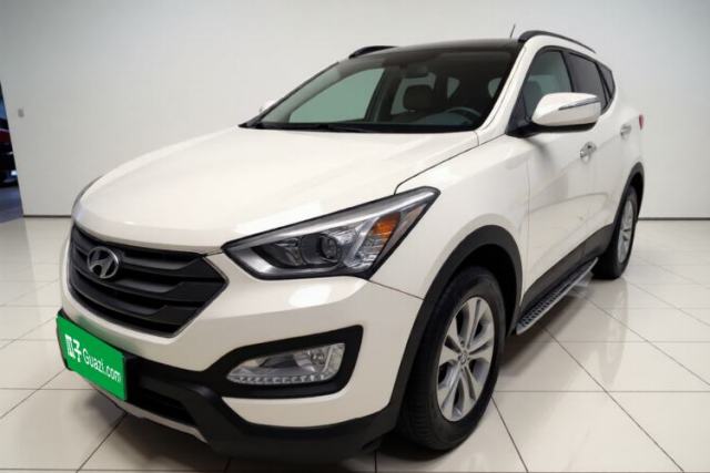 Used Hyundai Santa Fe 2015 2.0T Automatic Two-Wheel Drive Smart Version 5 Seats