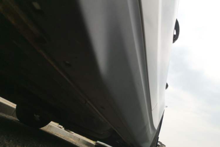 Used Hyundai Santa Fe 2015 2.0T Automatic 4x4 Smart 7-Seater Chassis Front Left
