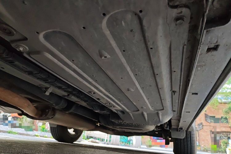 Used Hyundai Santa Fe 2015 2.0T Automatic 4x4 Smart 7-Seater Chassis Front Left
