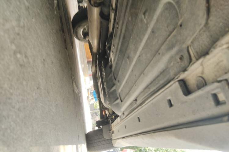 Used Hyundai Santa Fe 2015 2.0T Automatic 4x4 Top-Grade 7-Seater Chassis Front Left