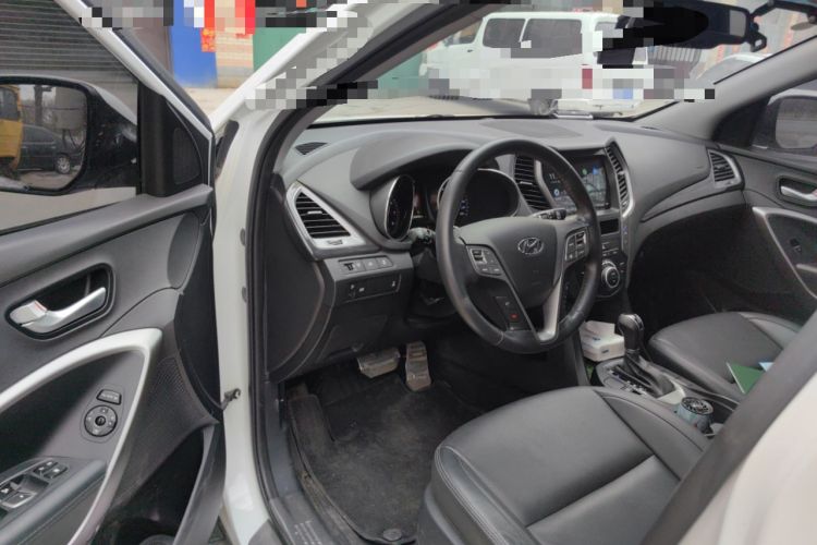 Used Hyundai Santa Fe 2015 2.0T Automatic All-Wheel Drive Smart Version 5 Seats Driver Seat