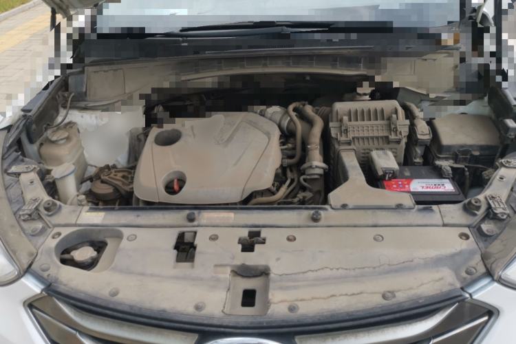 Used Hyundai Santa Fe 2015 2.0T Automatic 4x4 Smart 7-Seater Engine Bay