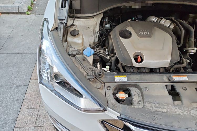 Used Hyundai Santa Fe 2015 2.0T Automatic 4x4 Smart 7-Seater Engine Bay Right
