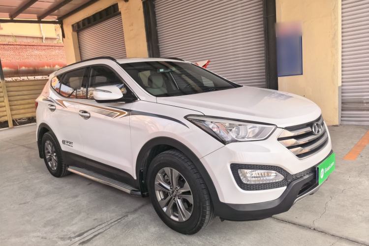 Used Hyundai Santa Fe 2015 2.4L Automatic Two-Wheel Drive Comfort Edition 5 Seats Exterior 3