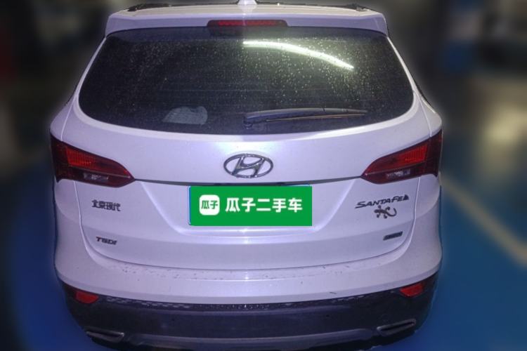 Used Hyundai Santa Fe 2015 2.0T Automatic 4x4 Smart 7-Seater Exterior 4