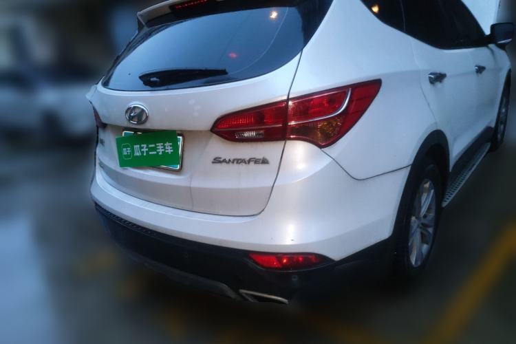Used Hyundai Santa Fe 2015 2.0T Automatic Two-Wheel Drive Smart Version 5 Seats Exterior 5