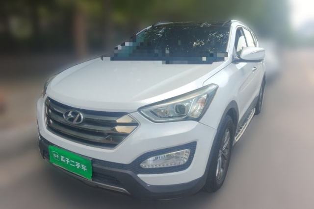 Used Hyundai Santa Fe 2015 2.0T Automatic Two-Wheel Drive Smart Version 5 Seats