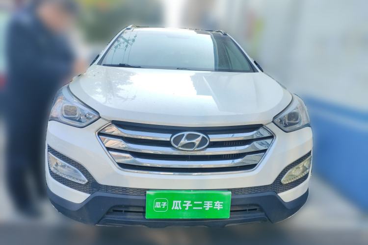 Used Hyundai Santa Fe 2015 2.0T Automatic Two-Wheel Drive Smart Version 5 Seats Front