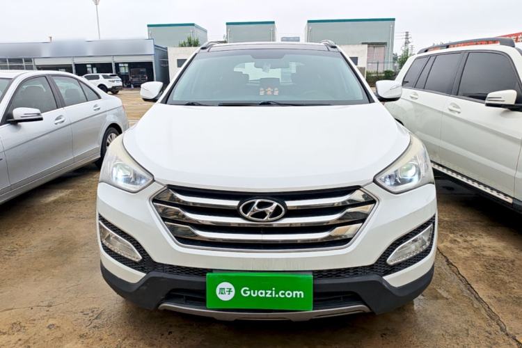 Used Hyundai Santa Fe 2015 2.0T Automatic Two-Wheel Drive Smart Version 5 Seats Front
