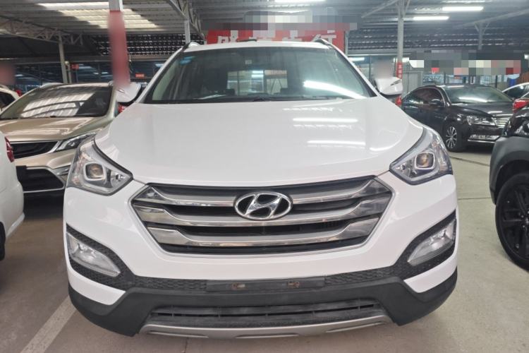 Used Hyundai Santa Fe 2015 2.0T Automatic Two-Wheel Drive Comfort Version 5 Seats Front