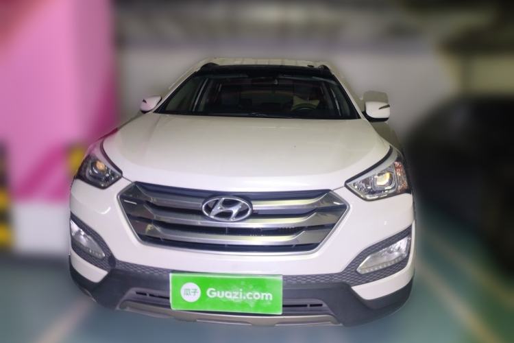 Used Hyundai Santa Fe 2015 2.0T Automatic Two-Wheel Drive Smart Version 5 Seats Front
