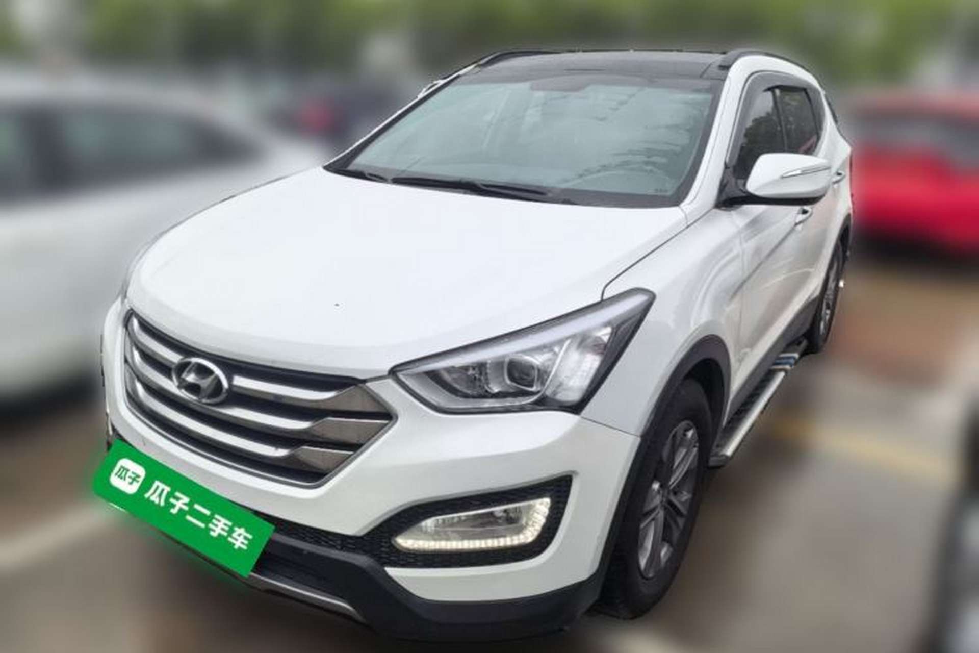 Used Hyundai Santa Fe 2015 2.0T Automatic 4x4 Smart 7-Seater Front Left 45 Deg