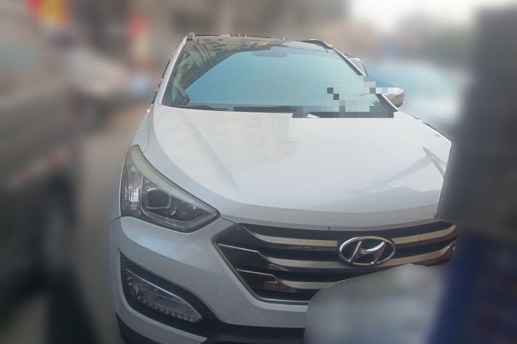 Used Hyundai Santa Fe 2015 2.0T Automatic Two-Wheel Drive Smart Version 5 Seats Front