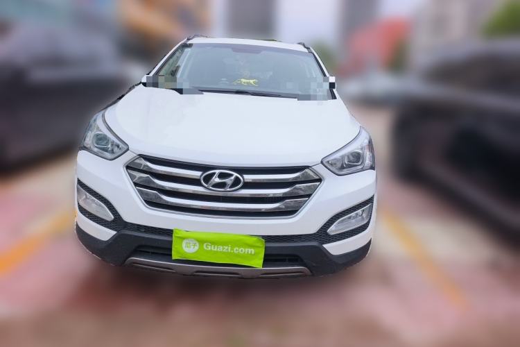 Used Hyundai Santa Fe 2015 2.0T Automatic Two-Wheel Drive Comfort Version 5 Seats Front