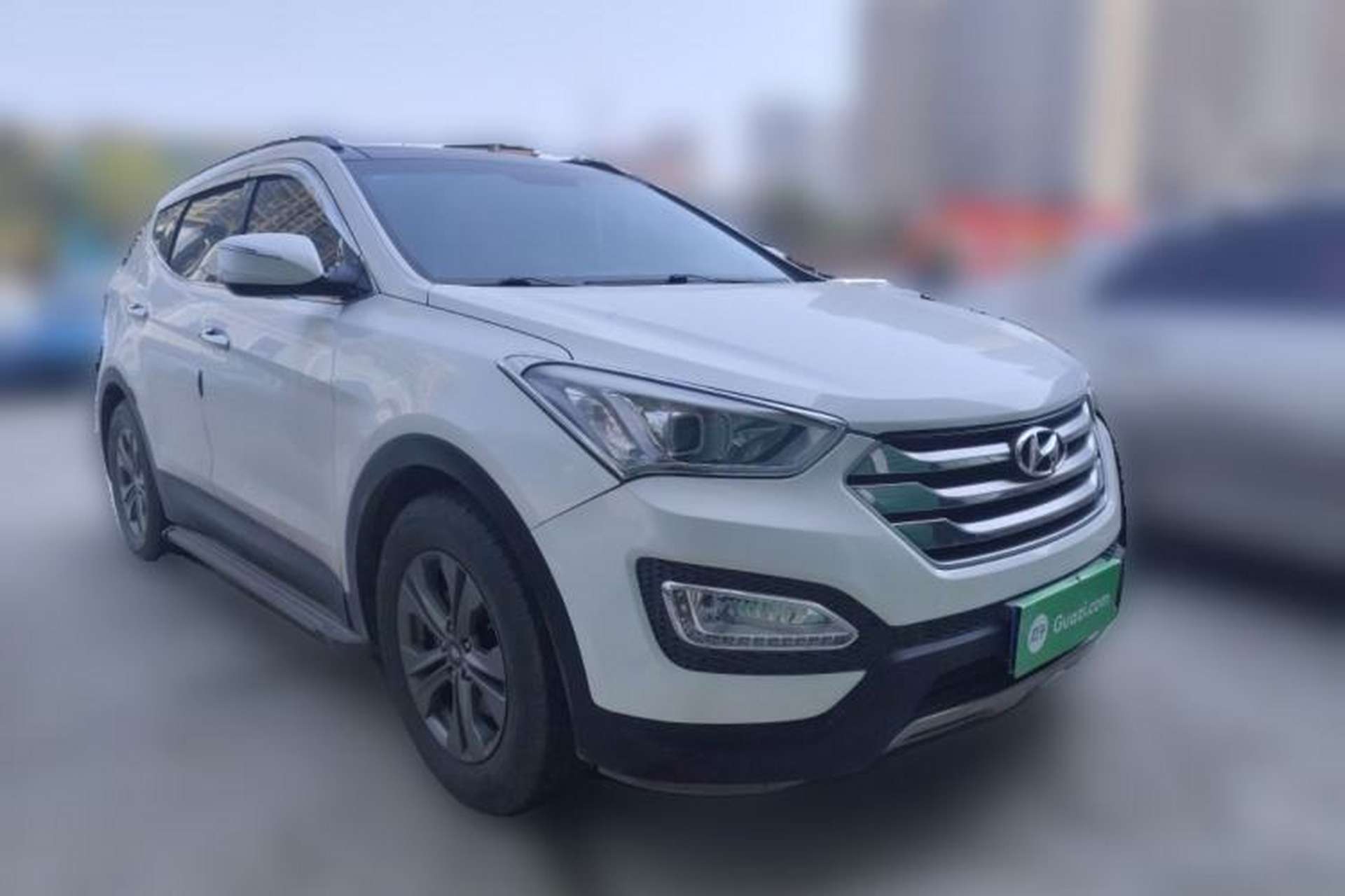 Used Hyundai Santa Fe 2015 2.0T Automatic 4x4 Smart 7-Seater Front Right 45 Deg