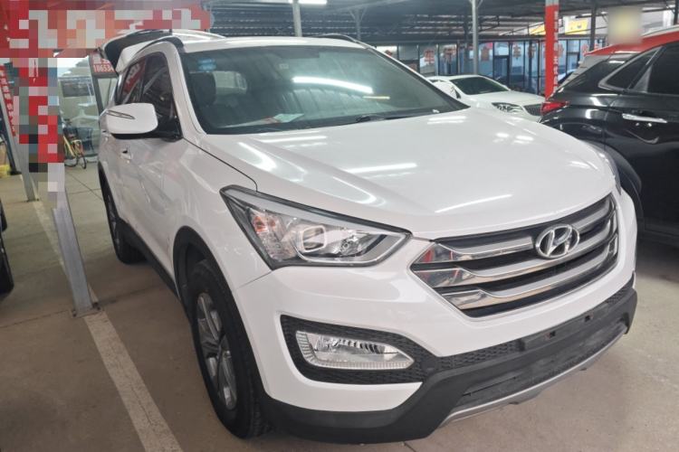Used Hyundai Santa Fe 2015 2.0T Automatic Two-Wheel Drive Comfort Version 5 Seats Front Right 45 Deg