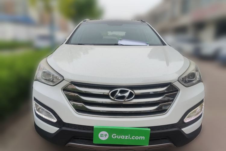 Used Hyundai Santa Fe 2015 2.0T Automatic Two-Wheel Drive Smart Version 5 Seats Front