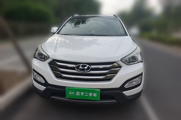 Used Hyundai Santa Fe 2015 2.0T Automatic 4x4 Smart 7-Seater Front