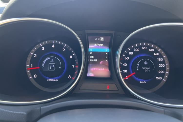 Used Hyundai Santa Fe 2015 2.0T Automatic 4x4 Smart 7-Seater Instrument Cluster
